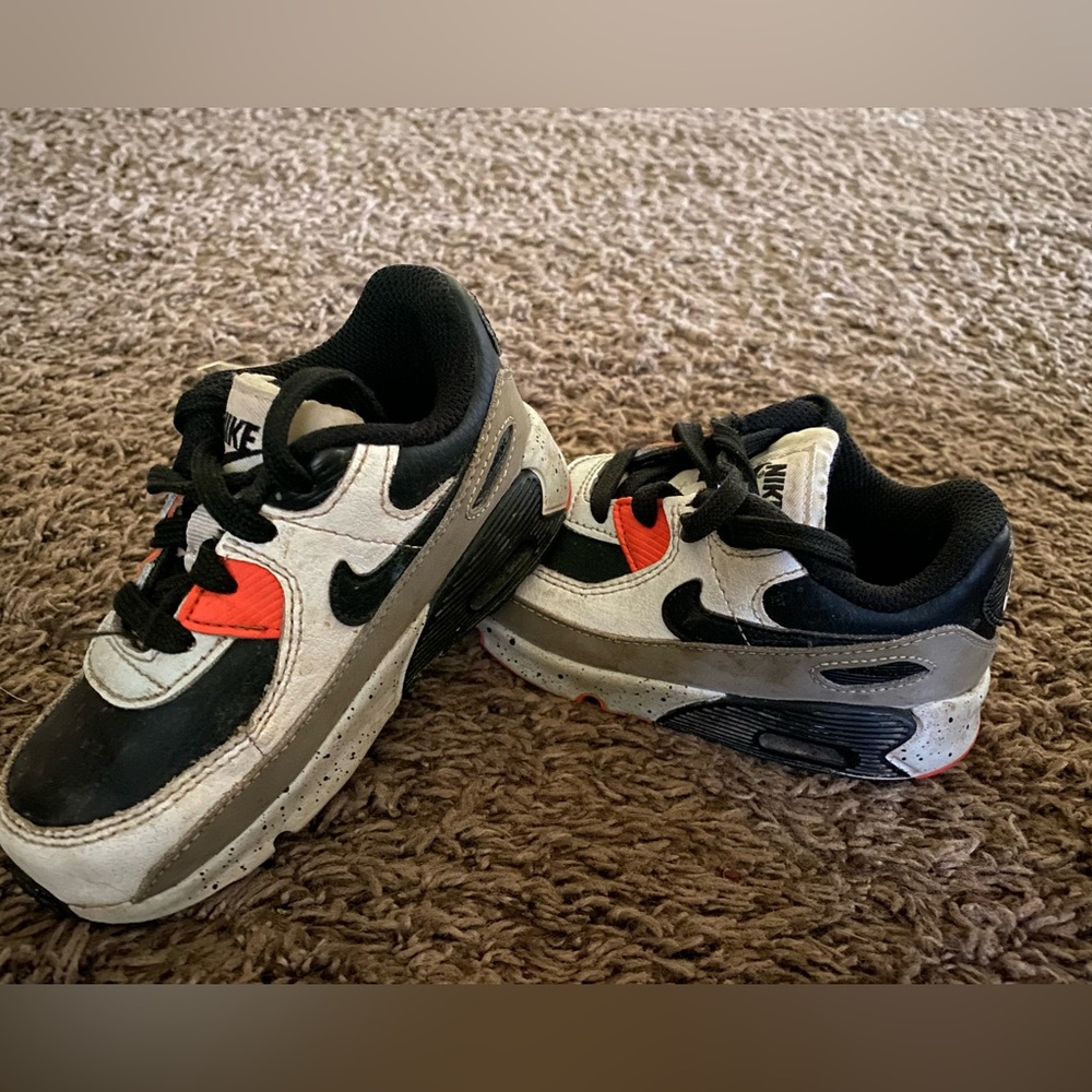 Toddler boys Nike air max size 8c